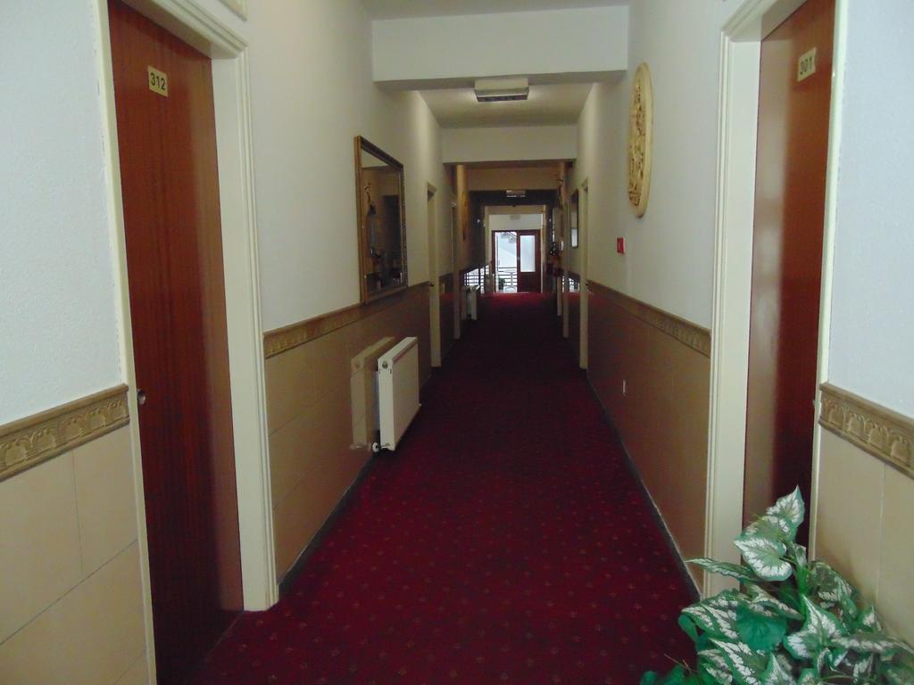 Hellas Hotel Какопетрія Екстер'єр фото